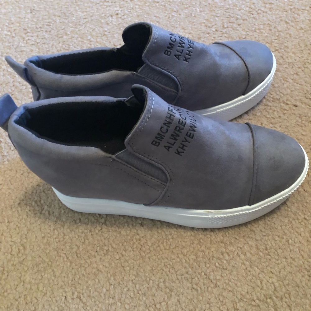 Slip in comfortable tenny new